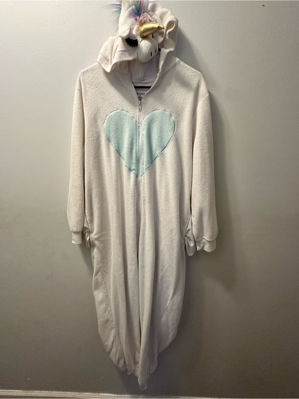 Xhilaration Cream Unicorn Hooded Sleep Sack with Light Blue Heart Halloween?